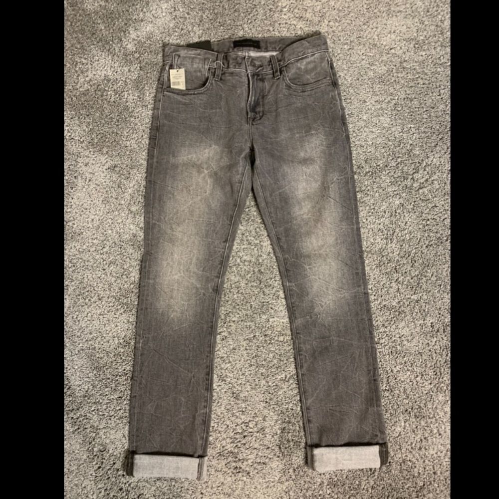 NWT John Varvatos Bowery slim strait jeans. 29 - Picture 3 of 7